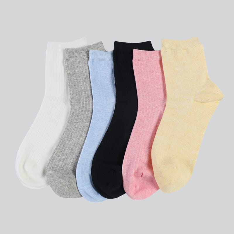 6 colores venden al por mayor calcetines para mujer del invierno del equipo blanco del tubo adolescente del algodón