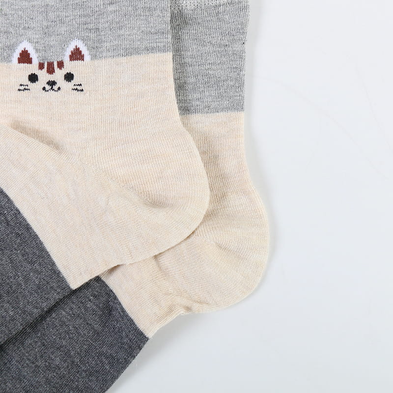 Calcetines de señora súper suaves de Jacquard de seda hilado con gato de dibujos animados de moda