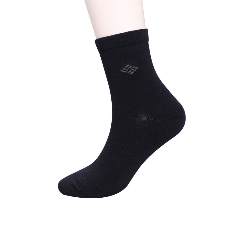 Calcetines de algodón peinado envueltos en amoníaco 98% hilo de algodón pequeño jacquard cosidos a mano calcetines de otoño e invierno para hombres WSD2581