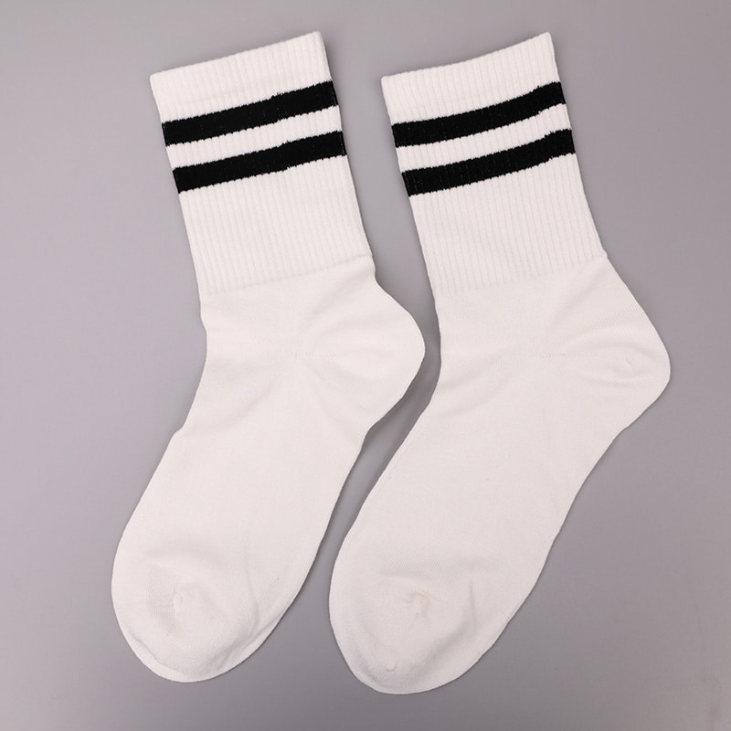 Suave nailon hilado de seda recubierto de amoniaco 2 tiras horizontales y calcetines de mujer reforzados cosidos a mano WSD1536