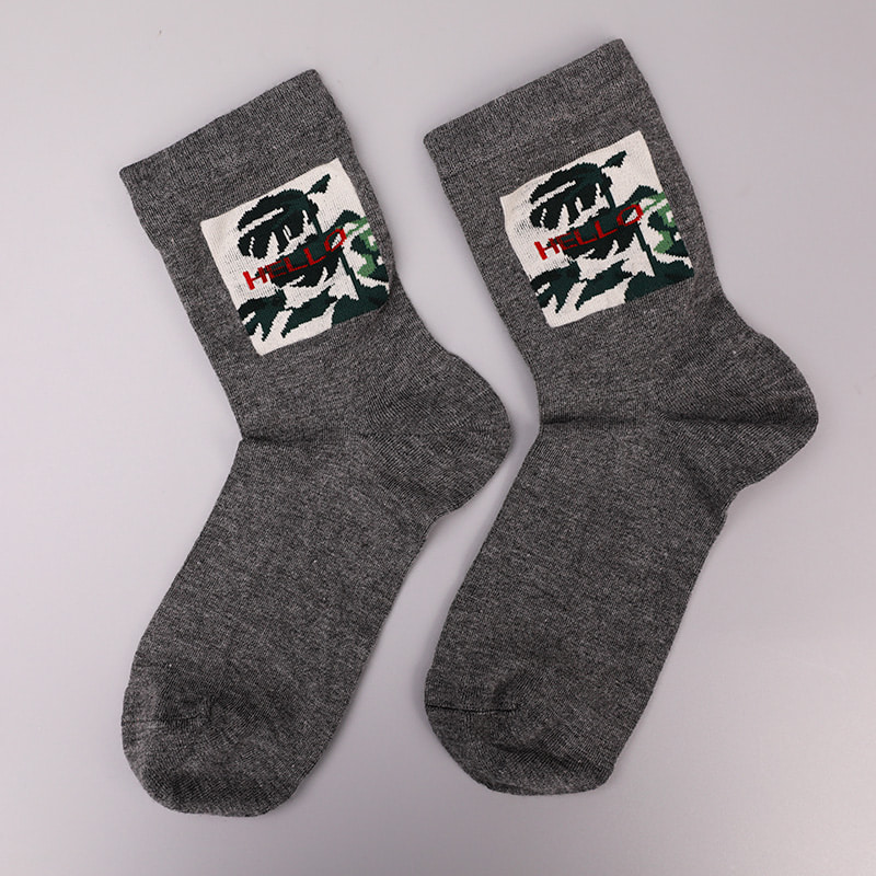 Calcetines de hombre de otoño e invierno cosidos a mano de jacquard con estampado 3D de imitación de spandex envuelto en nailon de seda hilada suave WSD2850