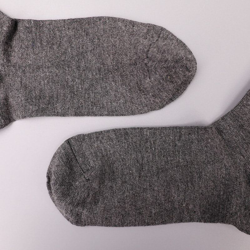 Calcetines de hombre de otoño e invierno cosidos a mano de jacquard con estampado 3D de imitación de spandex envuelto en nailon de seda hilada suave WSD2850