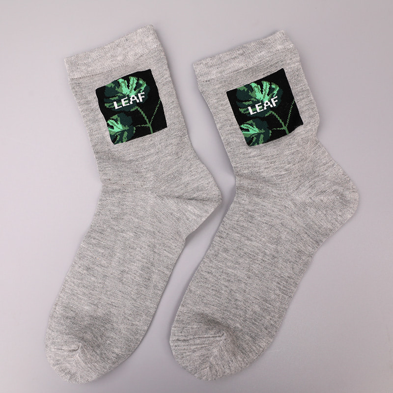 Calcetines de hombre de otoño e invierno cosidos a mano de jacquard con estampado 3D de imitación de spandex envuelto en nailon de seda hilada suave WSD2850