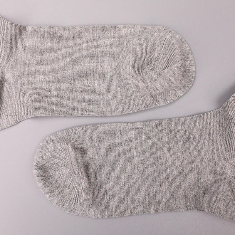 Calcetines de hombre de otoño e invierno cosidos a mano de jacquard con estampado 3D de imitación de spandex envuelto en nailon de seda hilada suave WSD2850