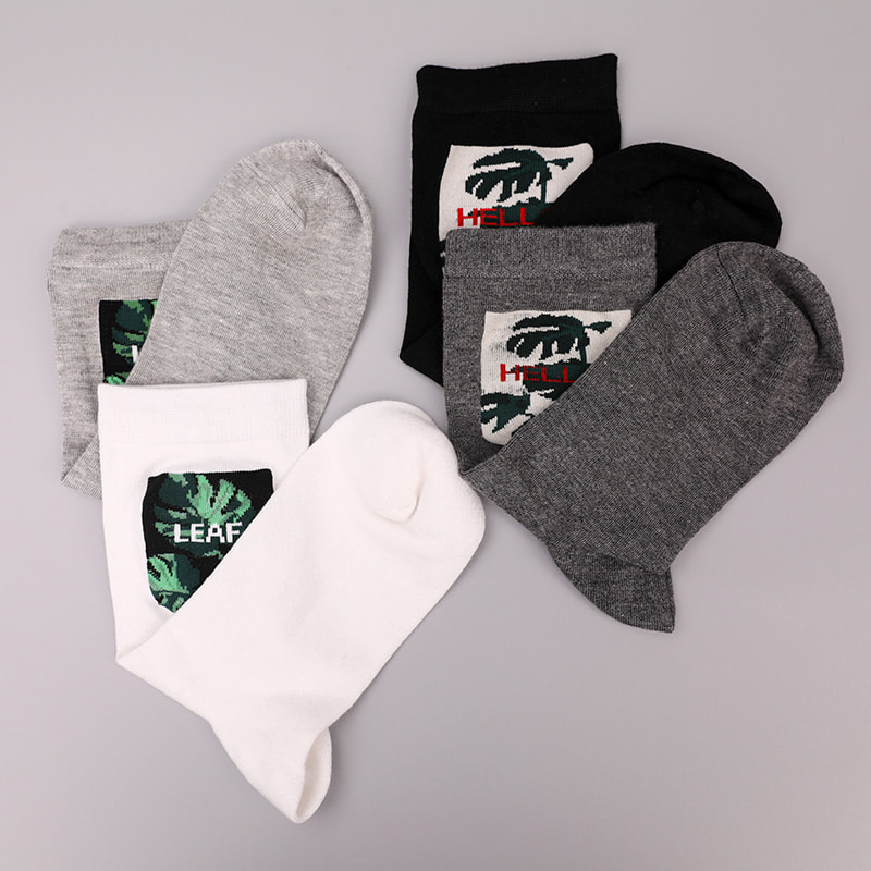Calcetines de hombre de otoño e invierno cosidos a mano de jacquard con estampado 3D de imitación de spandex envuelto en nailon de seda hilada suave WSD2850