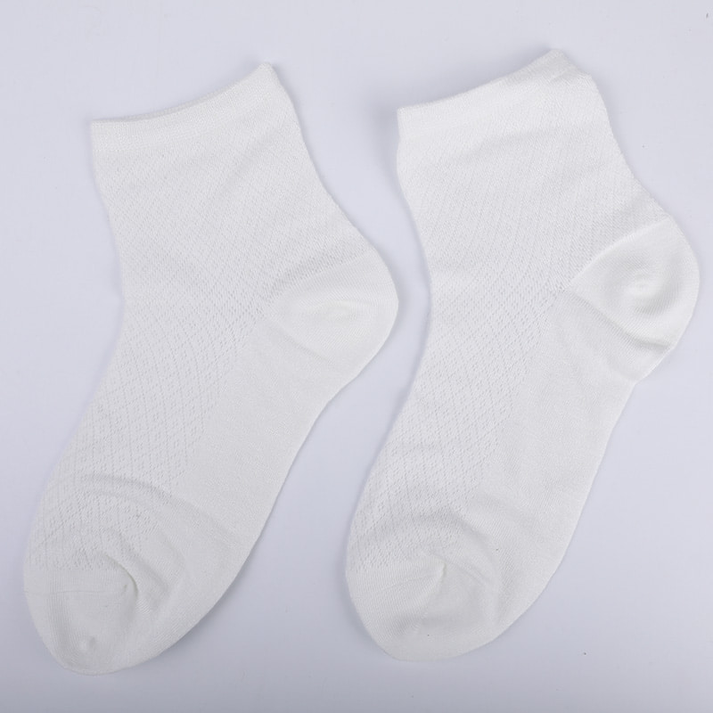 Bolsa de nailon de fibra de bambú suave, calcetines de mujer informales con diamantes pequeños y finos, calcetines de mujer cosidos a mano WSD1689