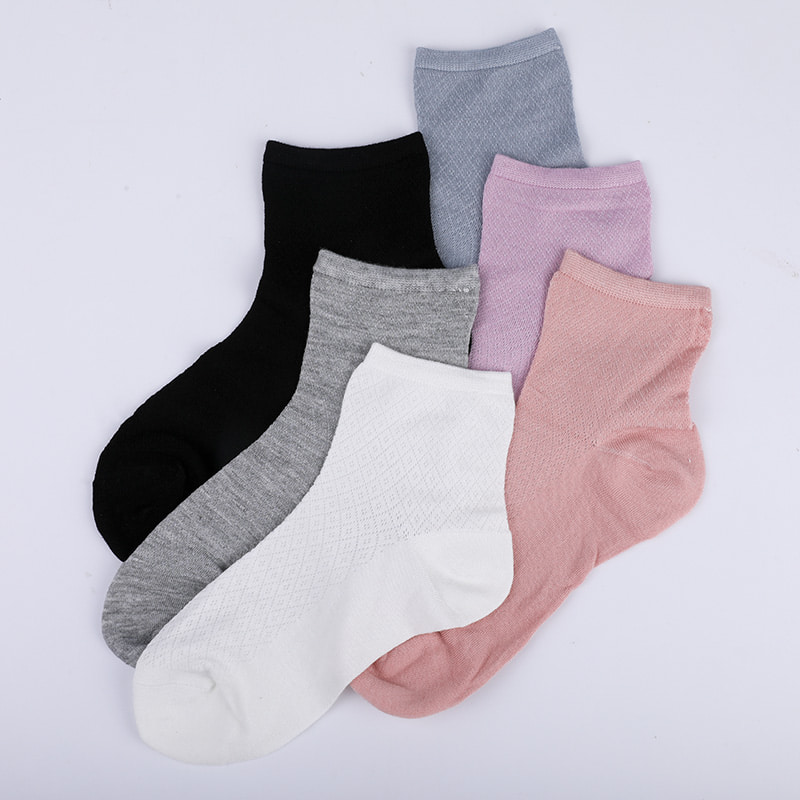 Bolsa de nailon de fibra de bambú suave, calcetines de mujer informales con diamantes pequeños y finos, calcetines de mujer cosidos a mano WSD1689