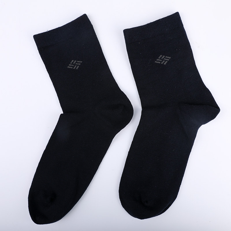 Calcetines de algodón peinado envueltos en amoníaco 98% hilo de algodón pequeño jacquard cosidos a mano calcetines de otoño e invierno para hombres WSD2581