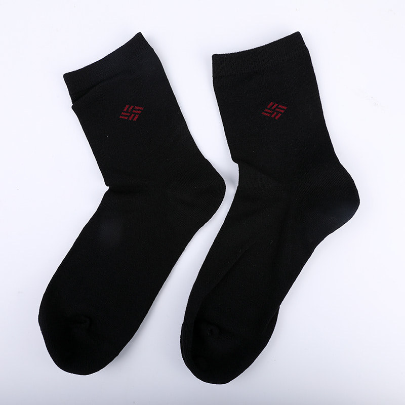 Calcetines de algodón peinado envueltos en amoníaco 98% hilo de algodón pequeño jacquard cosidos a mano calcetines de otoño e invierno para hombres WSD2581