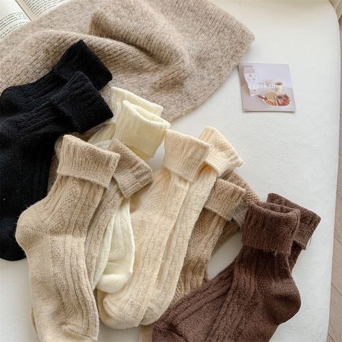 ¿Qué debe buscar al comprar calcetines de mujer?